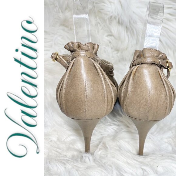 VALENTINO Vintage Taupe Leather Ruffle Accent Open Toe Stiletto Heels, Size 38.5 - Picture 8 of 16